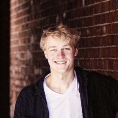 MateoFranke's profile picture. Professional Bilingual VO Talent • Actor • Singer • Audio Engineer

Foto by Gilles Soubeyrand