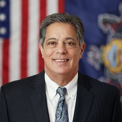 Senatorcosta Profile Picture