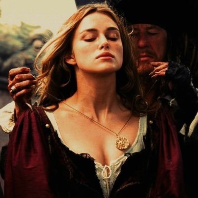 ⭑ you like pain? try wearing a corset ⭑ | rp account | bisexual | she/her | multiship |