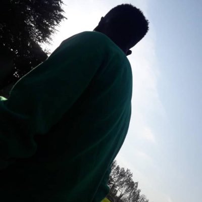 RZKH04's profile picture. I Accept Bribes😎