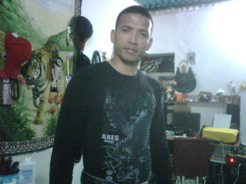 JuanCordovaVall's profile picture. Me considero un hombre de gran corazon, de los que hay gente que piensan que no existen. Noble ante todo, humilde y sencillo.