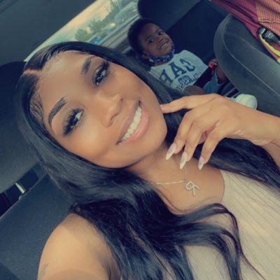 mom👩‍👦wife💍…..©️