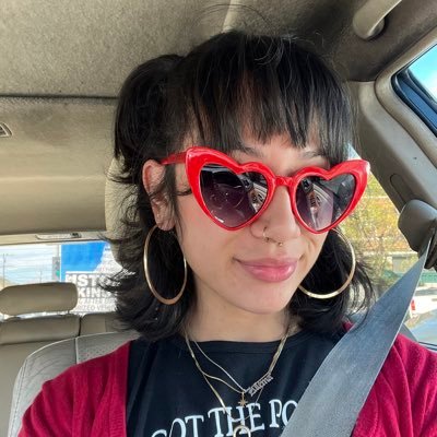 I am divine feminine energy ✨ living in alignment with the energetic architecture of the cosmos 💫