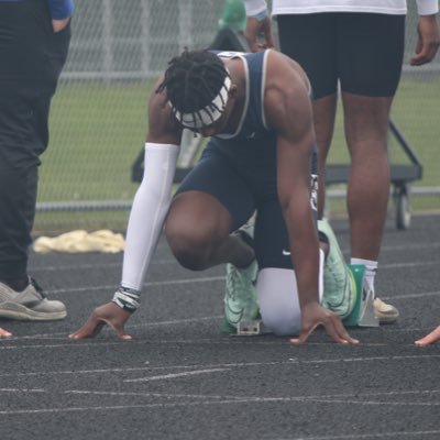 Bay Port HS C/O ‘25 | 5🌟 | 60m - 6.92 | 100m - 10.89 | 200m - 22.36 | 2x State Champion | 5x Junior Olympian | @MKESpeedAcademy | @bptrackandfield |