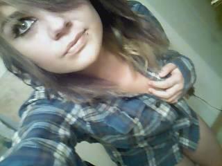 hotamy2's profile picture. young and ready to cum