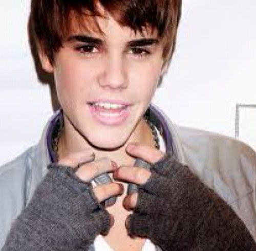 Promoting JB song covers and other youtube artists! #TeamFollowBack #TeamBieber #3