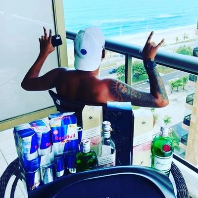 WalaceVG7's profile picture. Nós é falho mas não é fraco, desistir jamais 🎡