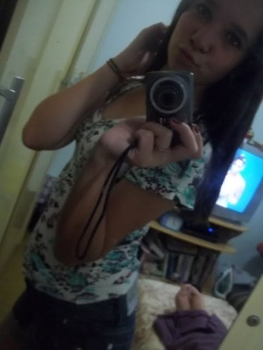 Praquê vou me descrever see caada um podee tiirar a suas proprias conclusoôes?!  aa Beest da @mari_pib s22'   Maniiiinha da @amandaSapequinha