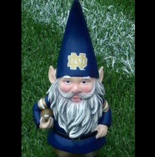 GnomerDame's profile picture. gnome