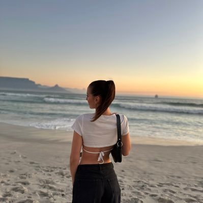 laurenbulcke's profile picture. 