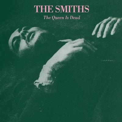 Co-auteur de la monographie The Smiths/The Queen is Dead parue aux éditions Densité
Co-author of the essay The Smiths/The Queen is Dead edited by Densité.