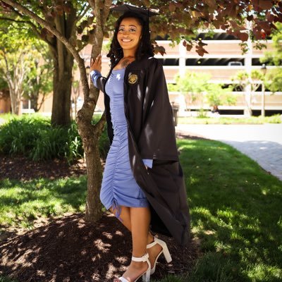 “Hey there!😁” Part-time student 🤓📓 Full-time mom 🤱🏽👼🏽👩‍👧 Future School Psychologist #BSU #UMGCGrad she/her
