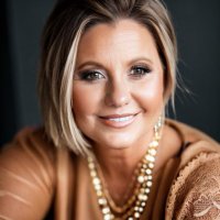 Jeanna Kuhn(@homesbyJeanna) 's Twitter Profile Photo