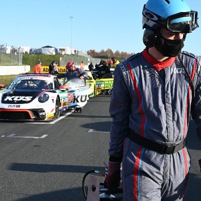 Did build a 991.2 GT3 R once  | sportscar and endurance racing afficiando | likes F1 and bikes as well  | part time racing mechanic