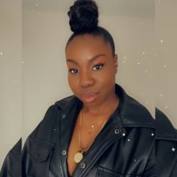 Rowena 👩🏾‍🔬🧪🧖🏾‍♀️(@heyitsrowenajay) 's Twitter Profile Photo