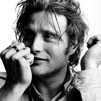 Always a little too weird for most people. Normal is hard. 🔞| 31 | She/Her | Autistic | Proshipper | Love is Love
*All DailyMads photos are from Pinterest!*