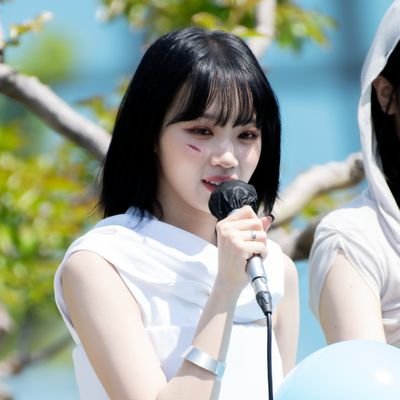 sakujjang0319's profile picture. 위즈원 / 피어나 / 사진이나 직캠찍어요