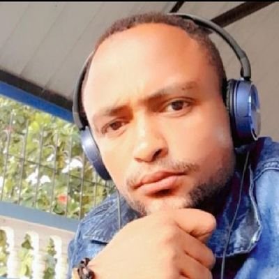 EYoramammo's profile picture. Usitembee wakati wengine wanakimbia