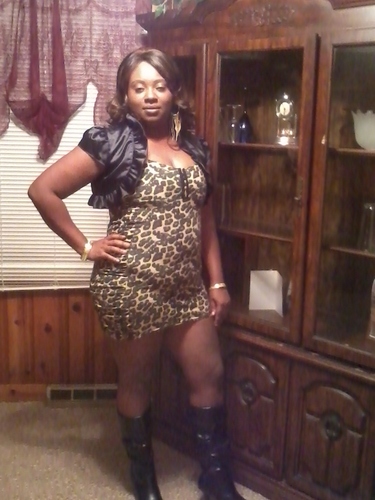 I am a career focused mother and wife networking and keeping in touch with friends