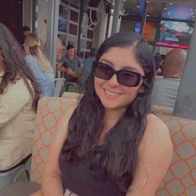 emiiily_ox's profile picture. your moms favorite