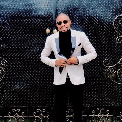 Adelekeamos33's profile picture. political/public affairs analysts