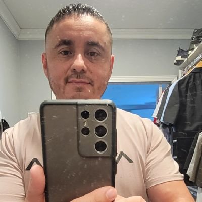 JuanFlo09893741's profile picture. 
