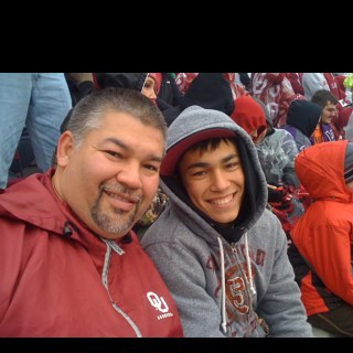 2boysjimenez's profile picture. 