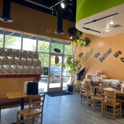 Entrepreneur. Service above all else. Sharing knowledge and gaining knowledge daily. #COYS my weakness. Fast Casual Storage & multi unit Salsarita's franchisee.