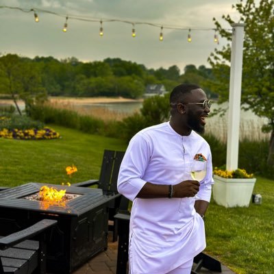 Tholu_Adetayo's profile picture. 💡Attorney for emerging companies & venture investors | I Build • Grow • Scale ~ Businesses 🌎