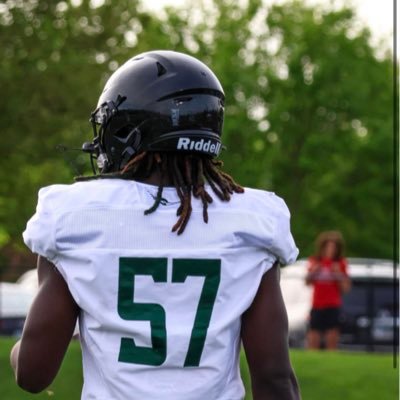 COD Football 💚🖤•LB/Nickel•6’1 215 lb • NCAA ID# 1912759632