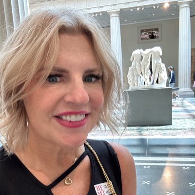 LauraD1023's profile picture. Texan, Mensan,