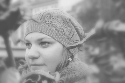 interests:  hand made, traveling, photography, public activity, music, books, movies, people, psychology, world...