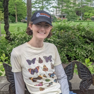 Entomologist, agroecologist, @NSF GRF and PhD entomologist at @OSUAgSci in @OSUHoneyBeeLab, @EntsocAmerica science policy fellow, vegan paladin