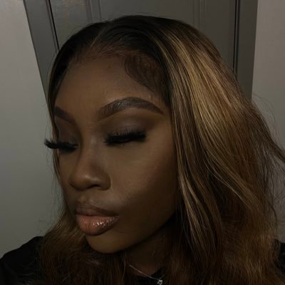 doseeofari_'s profile picture. 