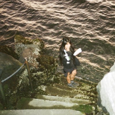 babyxmoss's profile picture. .xvx. ✛ ...like the guitar break in Bang yer head