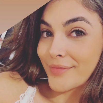 MrsJanikelly's profile picture. Aceitar o fim é um grande passo para o recomeço! 🙏🏻