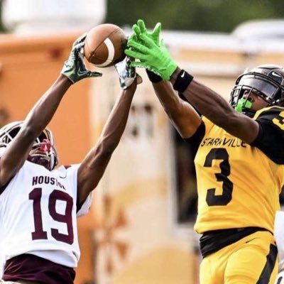 3sports ATH 3rd base, RB/SWR/DB , PG 5’8,150C/O 2027/houston high school WPG alumni/ Mojo alumni / #662-542-3153 email:braylin.rogers@icloud.com