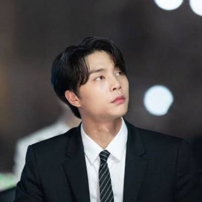Just for read AU, akun kekunci yang ga kepake, so i use this account again!!