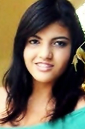 Ainda bem que sempre existe outro dia,e outros sonhos,e outros risos,e outras coisas.