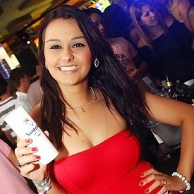 AndriOnofre's profile picture. _Se quer viver uma vida feliz, amarre-se a uma meta, não às pessoas
e nem a coisas. Como estou feliz!! (Albert Einstein)