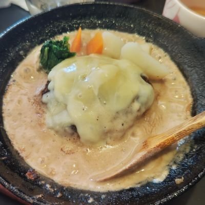 lncito1118's profile picture. 