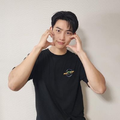 2021年にテギョンと出会って2PMの沼になったハレスです。テギョン寄りのオールペン💚テギョンと出会えて、2PMに出会えて日々の生活が幸せです🥰親子でハレスになりました😊大切にしてくれる人を大切にします💚仲良くして下さい🫶
敬語無しでお話しましょう🤗