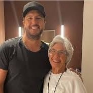 Luke Bryan's Mama. country music 🎶 lover. thanks for supporting my son's dreams and career may God continue to bless you all 💕
