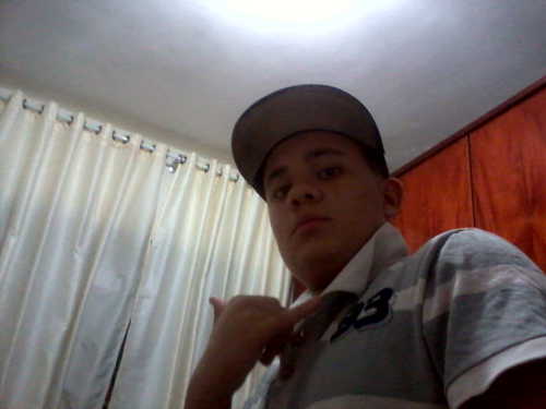 gosto de slipknot (duality) sou goleiro,e santista ate morre.