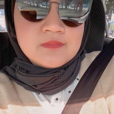 azreeena1's profile picture. 