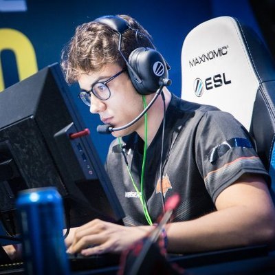 Professional Gamer for | Business Inquires chrislowelcs@gmail.com or DM