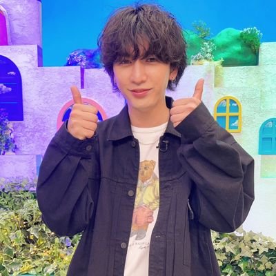 YvKemg8d0o8fBm3's profile picture. 流星☆LOVE💙です。ジャニーズWESTが大好きな24歳です。よろしくお願いします☺️ちなみに青色濃いめ虹色ジャスミンです💙