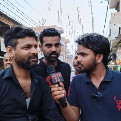Official Twitter Account Of Mohd Nazar, Social Worker, We Believe In The Equal Importance Of Everyone In The Society.
((Bawaal TV Reporter))