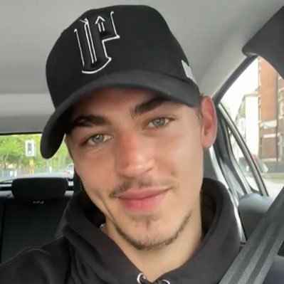 Met Hero on 11.06.2022🤍