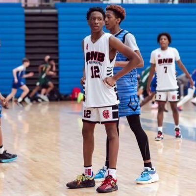 6’4 Guard/Forward C/O 2025 VCP 3.8 gpa phone number:989-297–1373